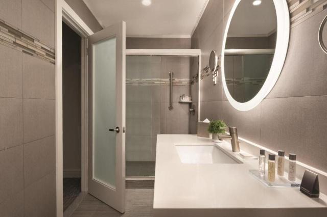 Hotel Martinique New York on Broadway, Curio Collection by Hilt