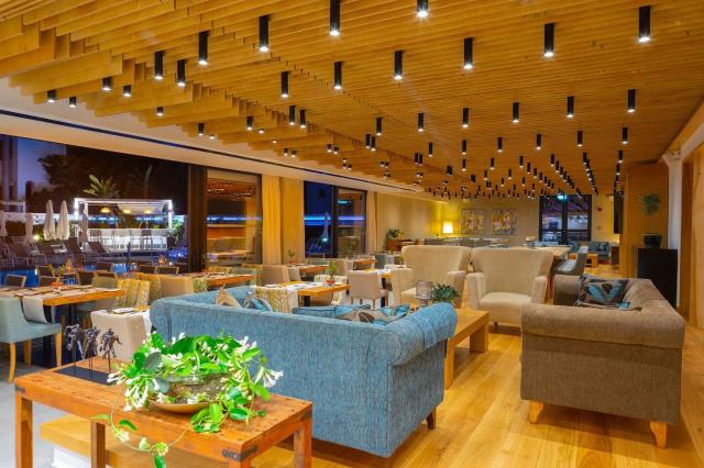 Anemi Hotel & Suites