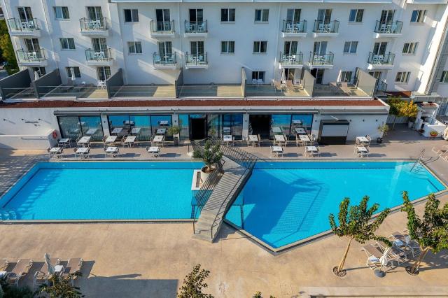 Anemi Hotel & Suites