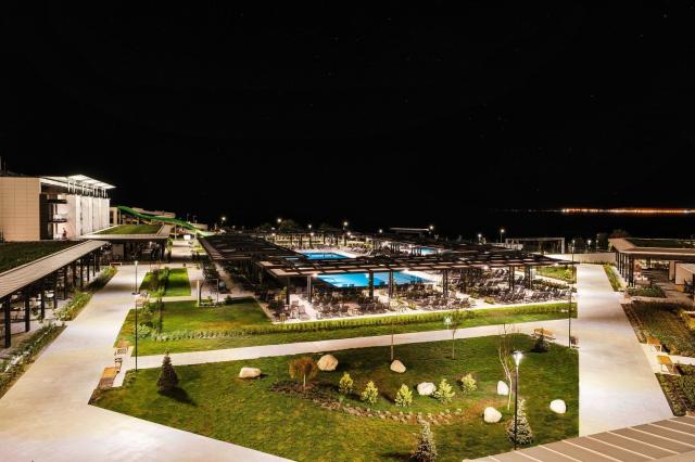 Voya Beach Resort