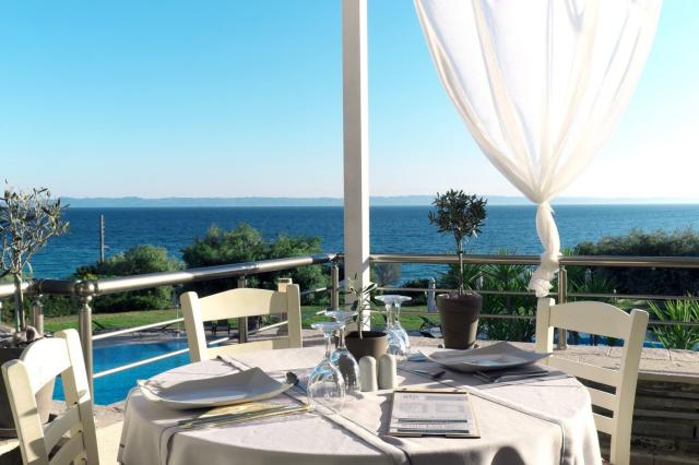 Acrotel Elea Beach Hotel