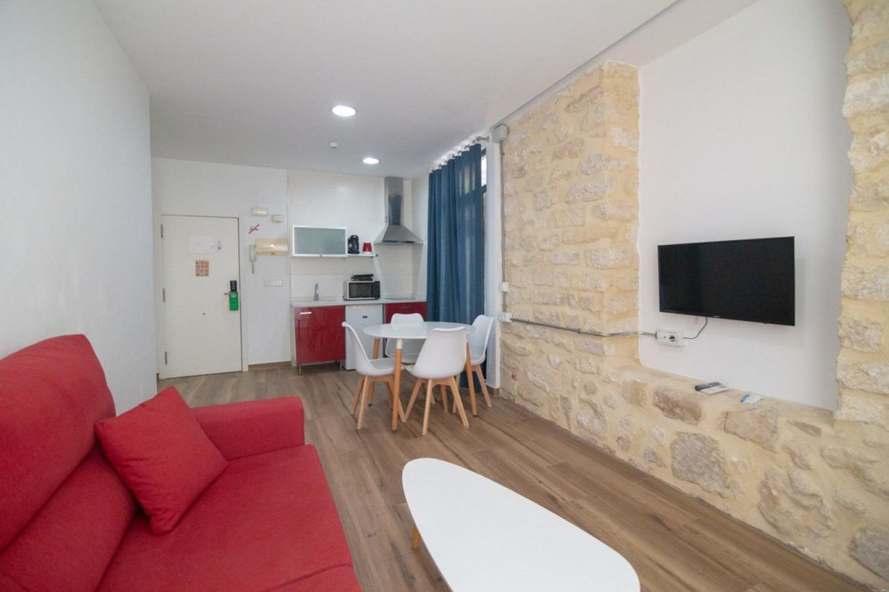 La Milagrosa Hotel and Apartments