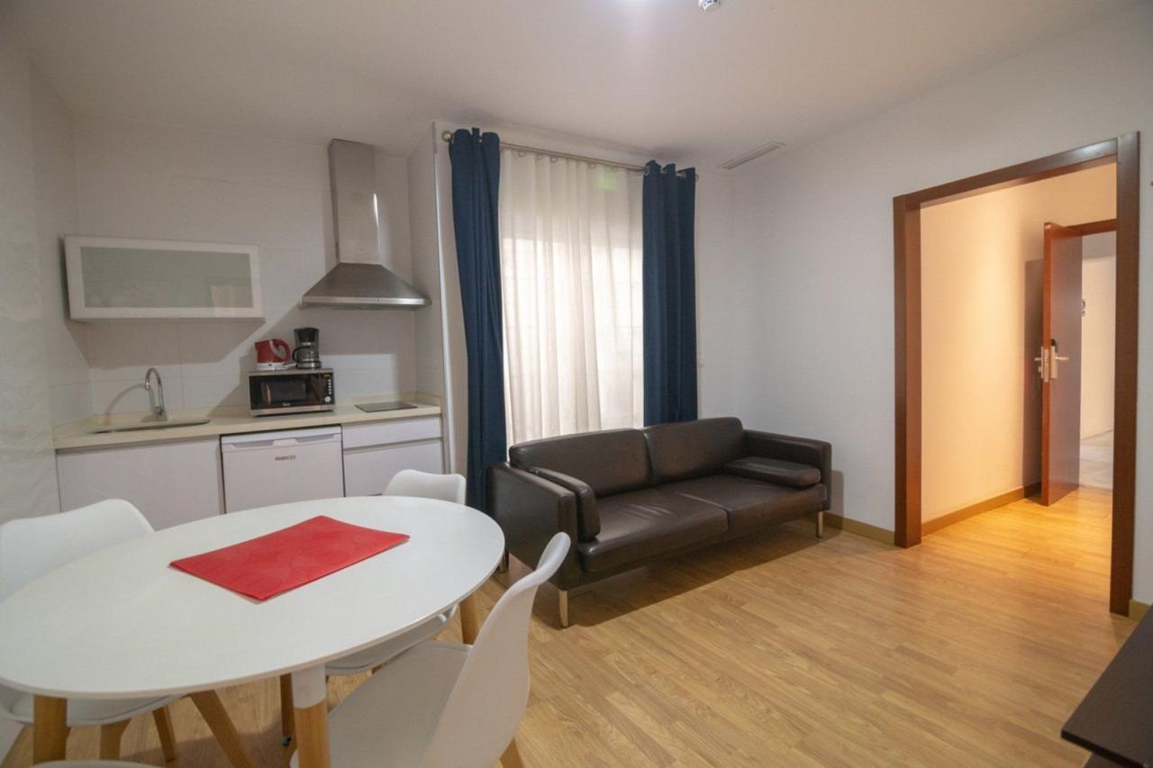 La Milagrosa Hotel and Apartments