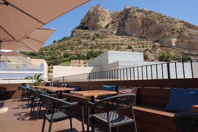 La Milagrosa Hotel and Apartments