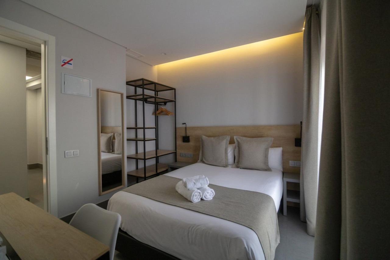 La Milagrosa Hotel and Apartments