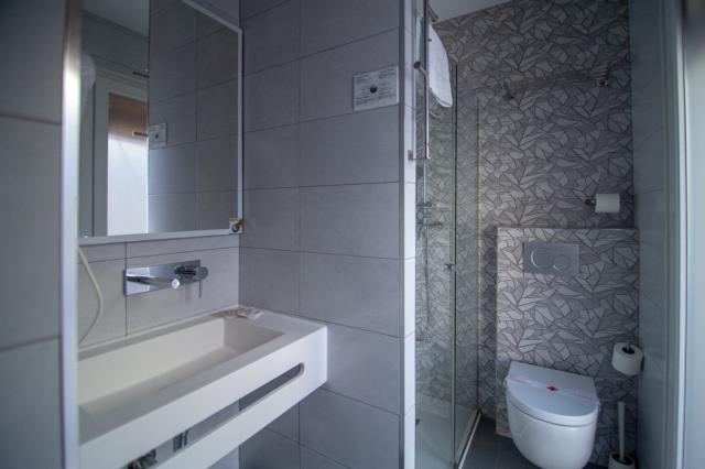 La Milagrosa Hotel and Apartments