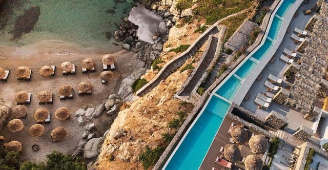 The Wild Hotel by Interni