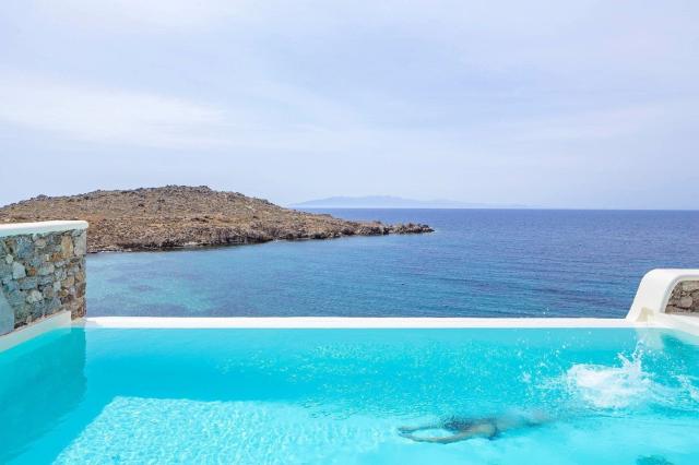 Casa Del Mar Mykonos Seaside Resort