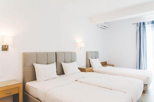 Super Paradise Suites
