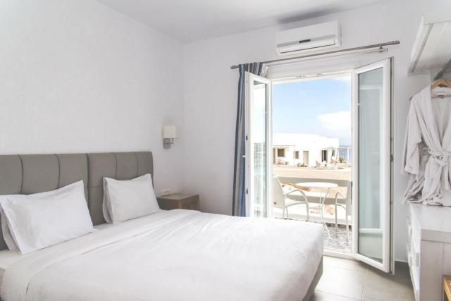 Super Paradise Suites