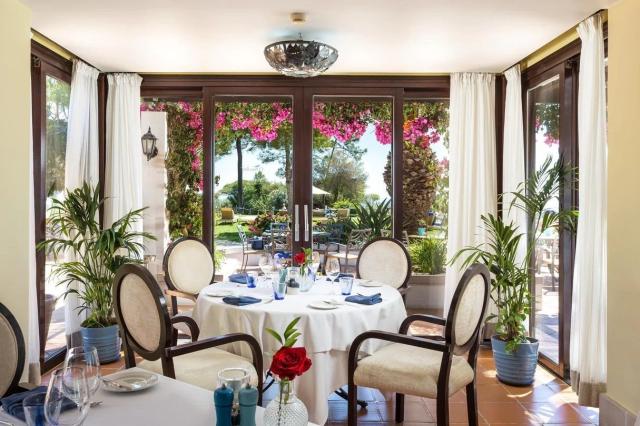 Pine Cliffs Resort, the Luxury Collection