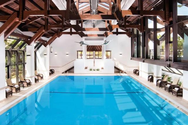 Pine Cliffs Resort, the Luxury Collection