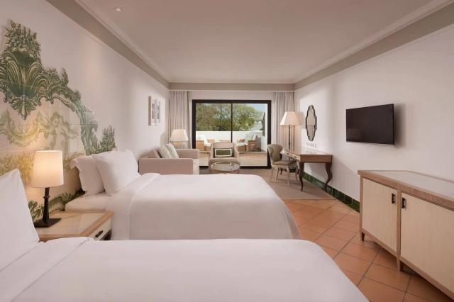 Pine Cliffs Resort, the Luxury Collection