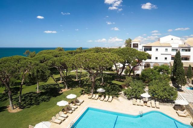 Pine Cliffs Resort, the Luxury Collection