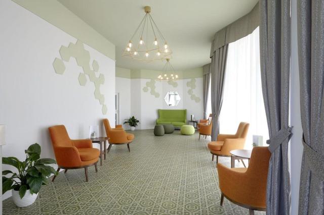 Grand Hotel