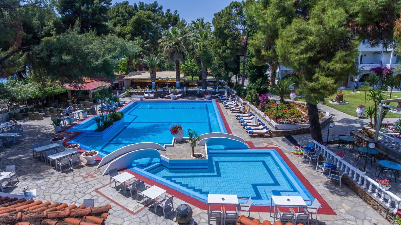 Porfi Beach Hotel