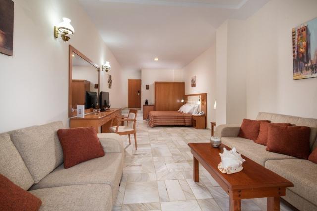 Porfi Beach Hotel