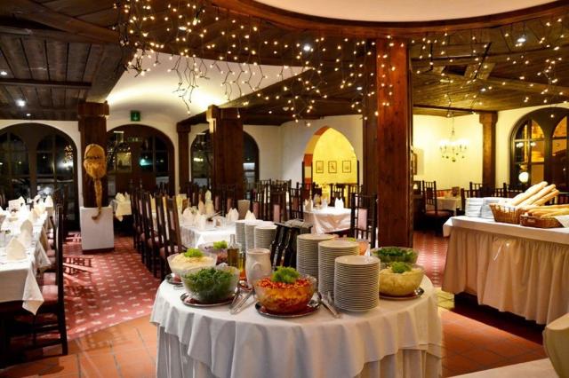 Family Hotel Schloss Rosenegg