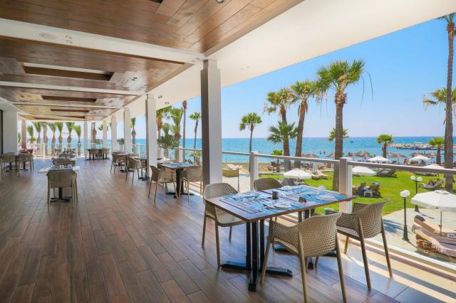 Hotel Golden Bay Beach