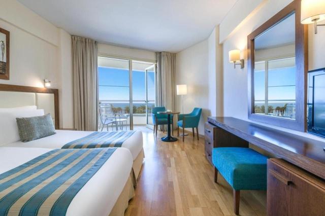 Hotel Golden Bay Beach