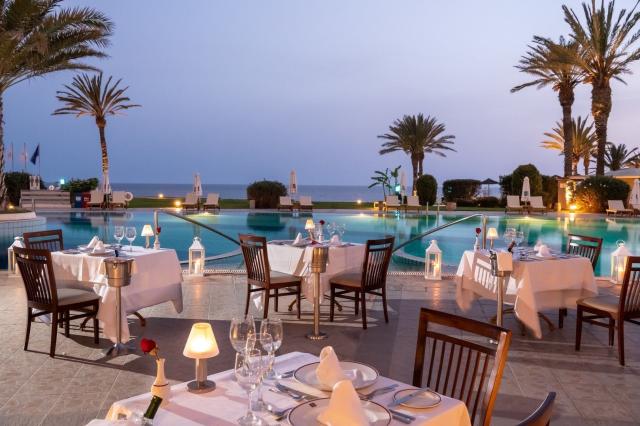 Hotel Constantinou Bros Athena Beach