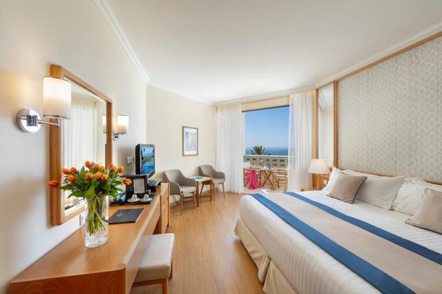 Hotel Constantinou Bros Athena Beach