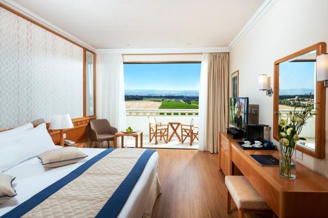 Hotel Constantinou Bros Athena Beach