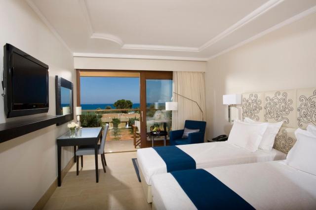 Hotel Kernos Beach