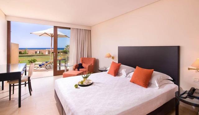 Hotel Kernos Beach