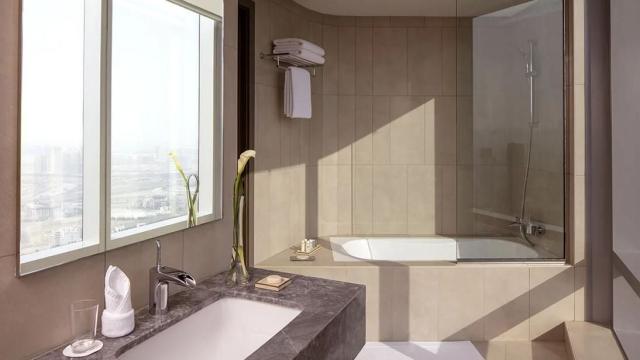 Hotel The First Collection JVC