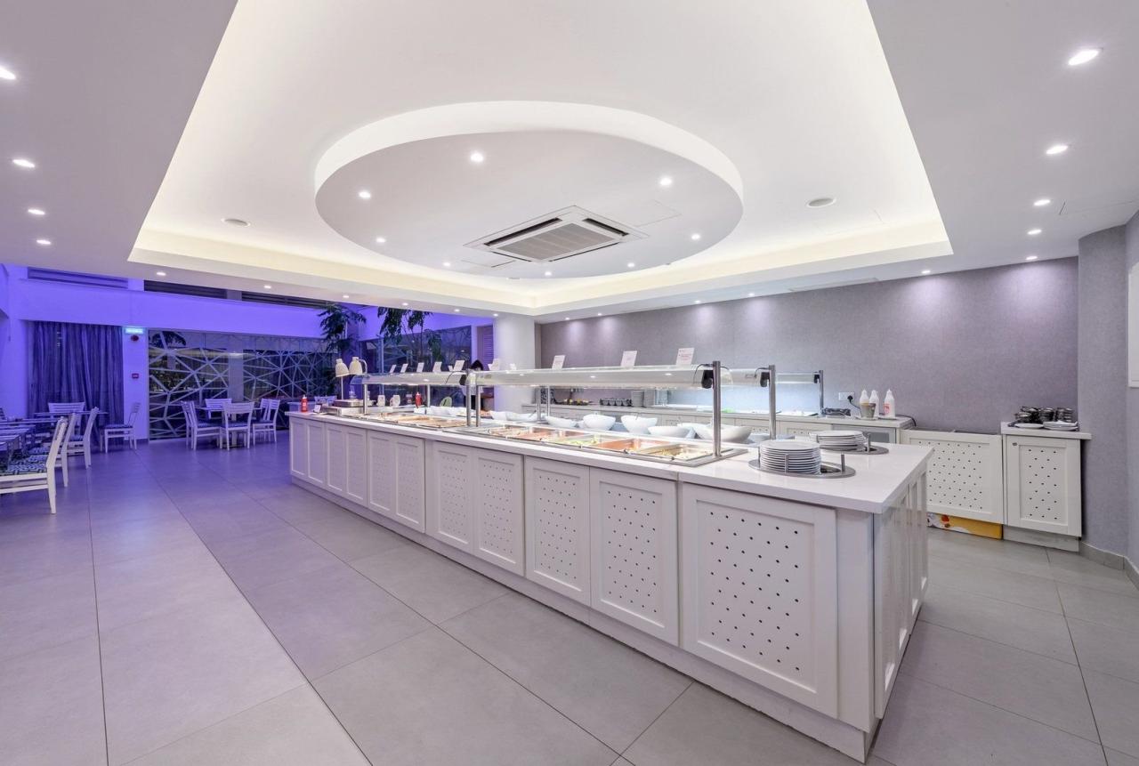 Hotel Tasia Maris Sands
