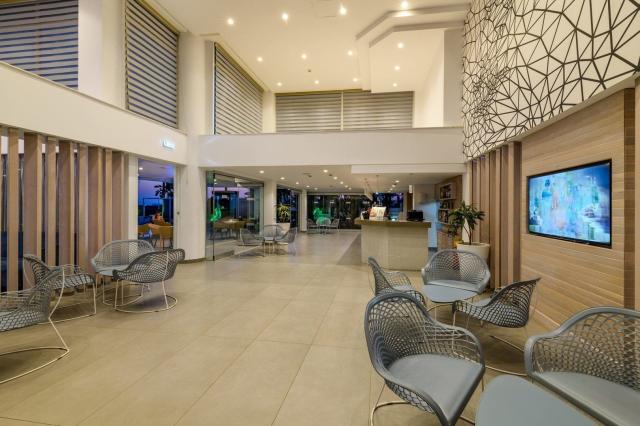 Hotel Tasia Maris Sands