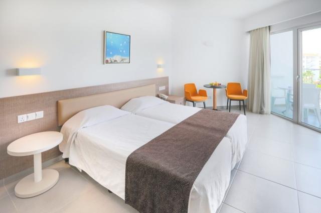 Hotel Vassos Nissi Plage