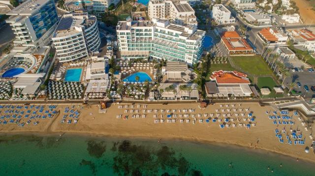 Vrissaki Beach Hotel