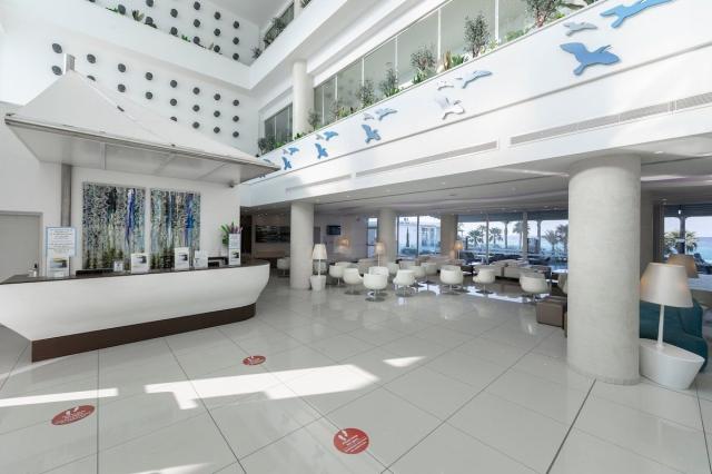Vrissaki Beach Hotel