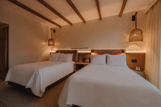 Hotel Renaissance Wind Creek Aruba resort