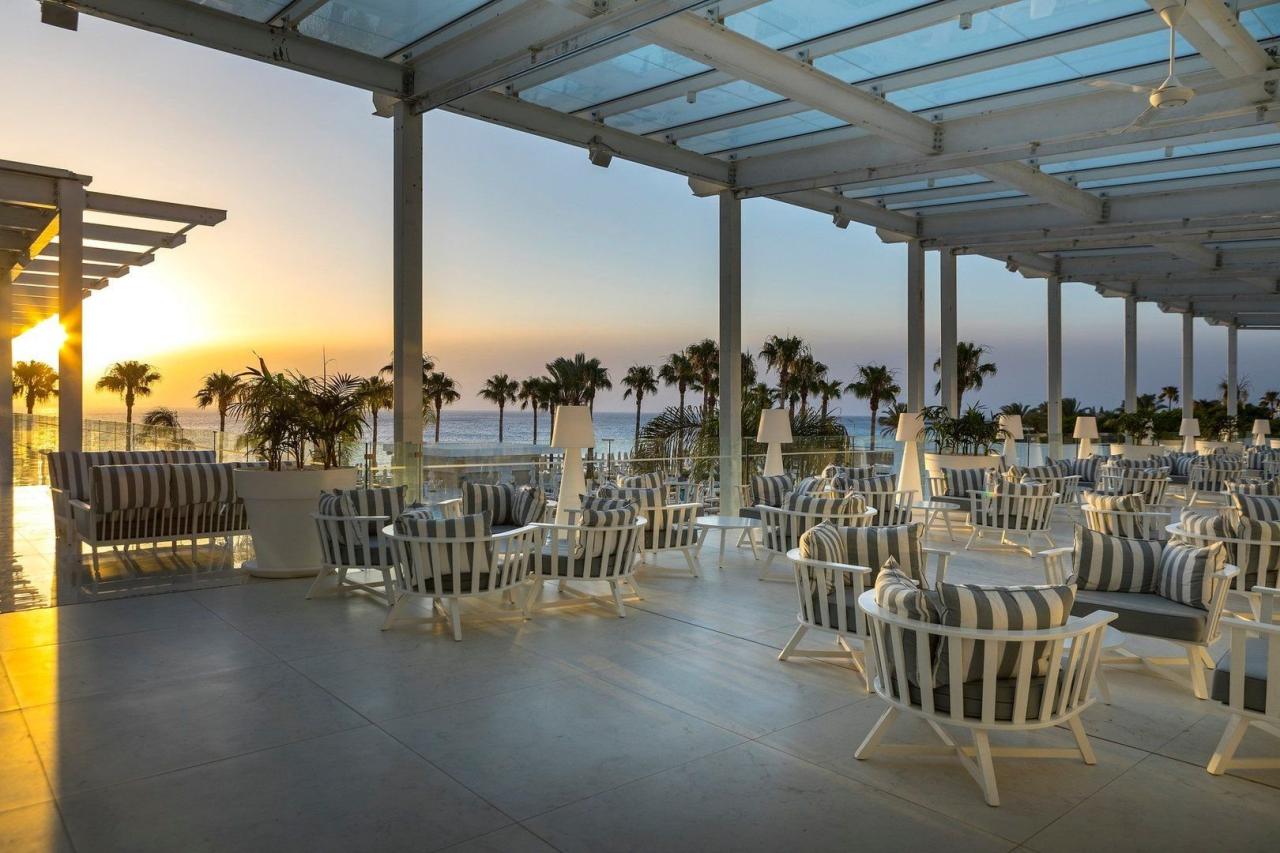 Hotel Constantinos The Great Beach