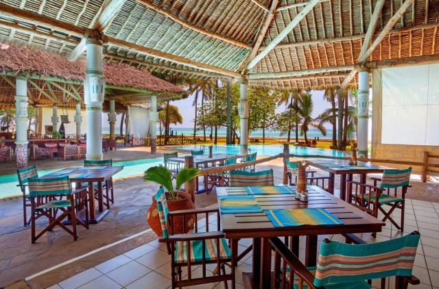 Hotel Neptune Village Beach Resort & Spa