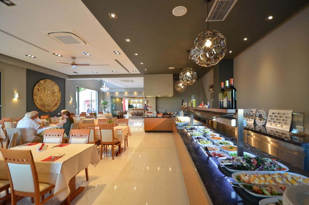Evilion Sea and Sun Hotel