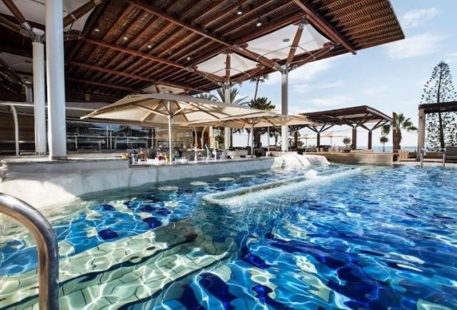 Columbia Beach Resort