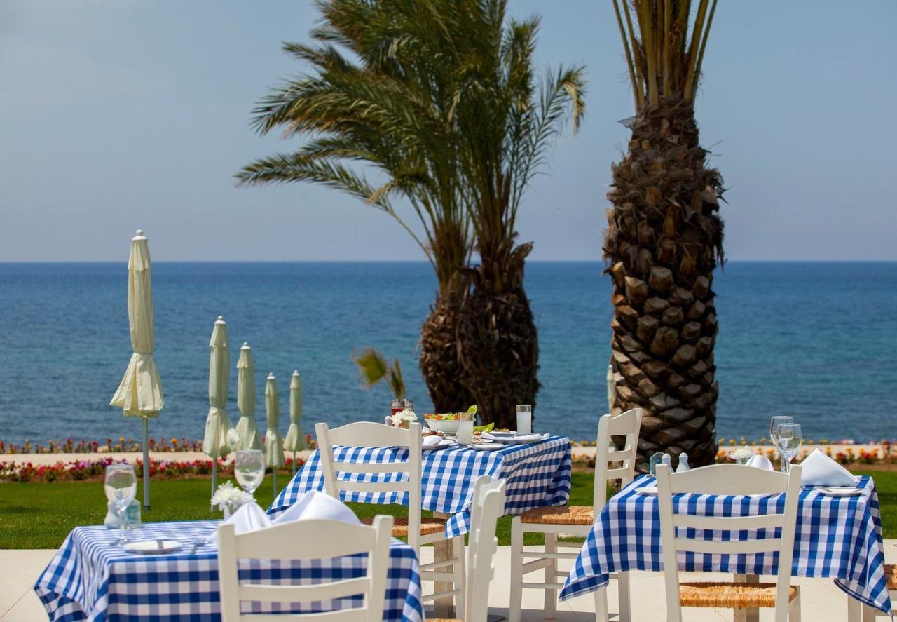 King Evelthon Beach Hotel and Resort