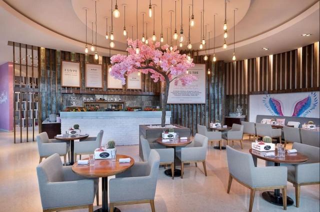 Hotel Le Meridien Mina Seyahi Beach Resort & Marina