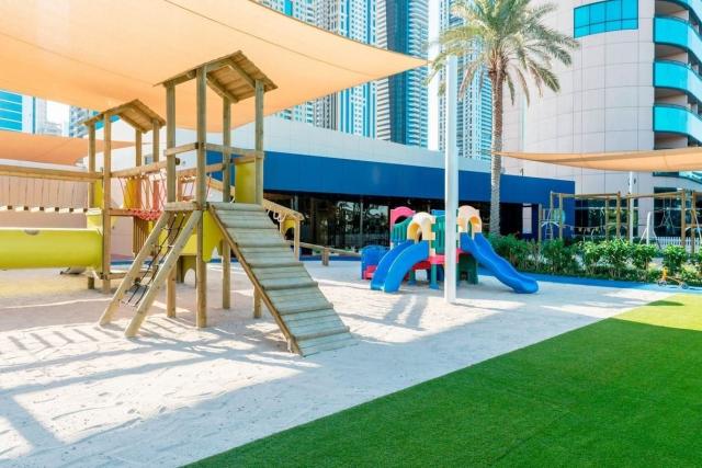 Hotel Le Meridien Mina Seyahi Beach Resort & Marina