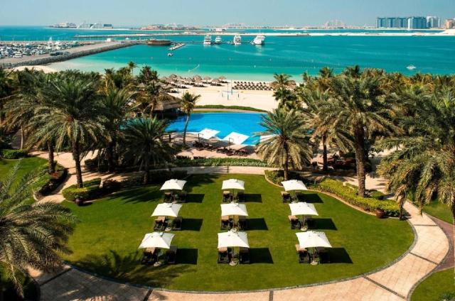Hotel Le Meridien Mina Seyahi Beach Resort & Marina