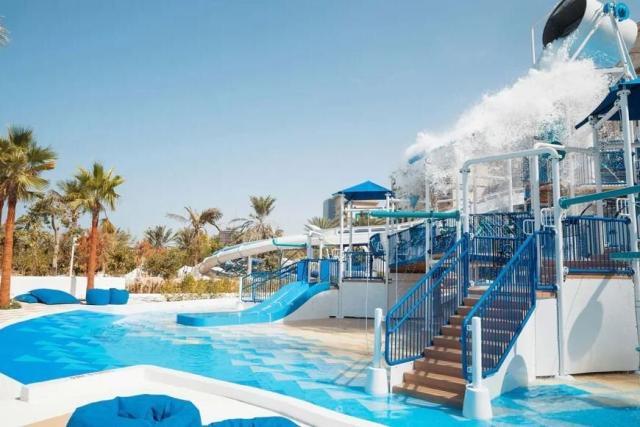 Hotel Le Meridien Mina Seyahi Beach Resort & Marina