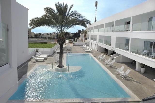 Liquid Hotel Apartments