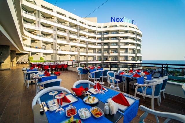 Hotel Noxinn Deluxe