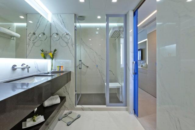 Neptune Luxury Resort