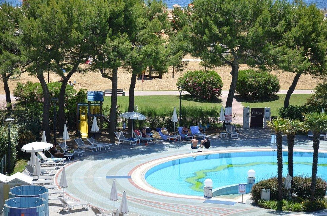 Aparthotel Holiday