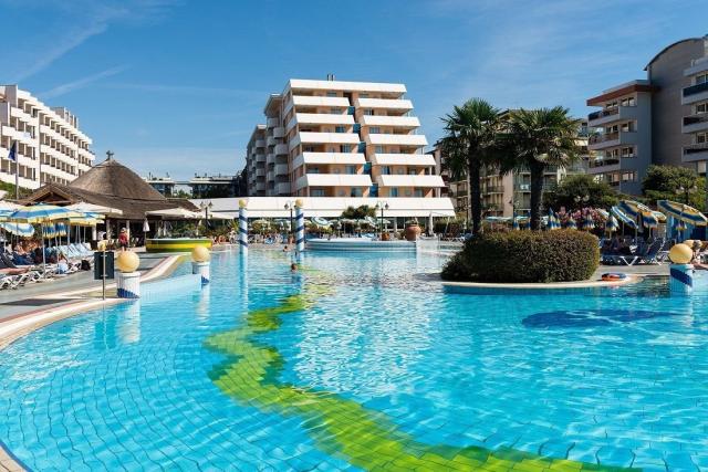 Aparthotel Holiday